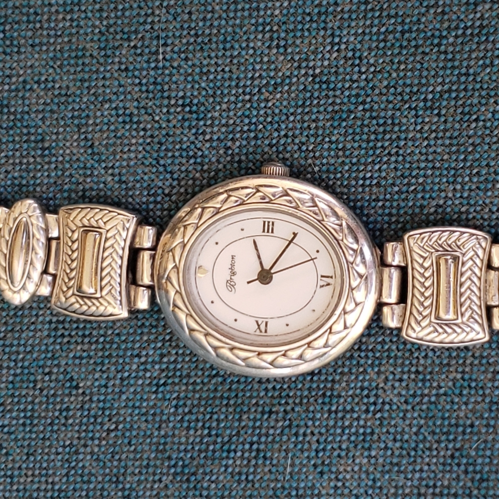 Watch - Picture 3 of 8